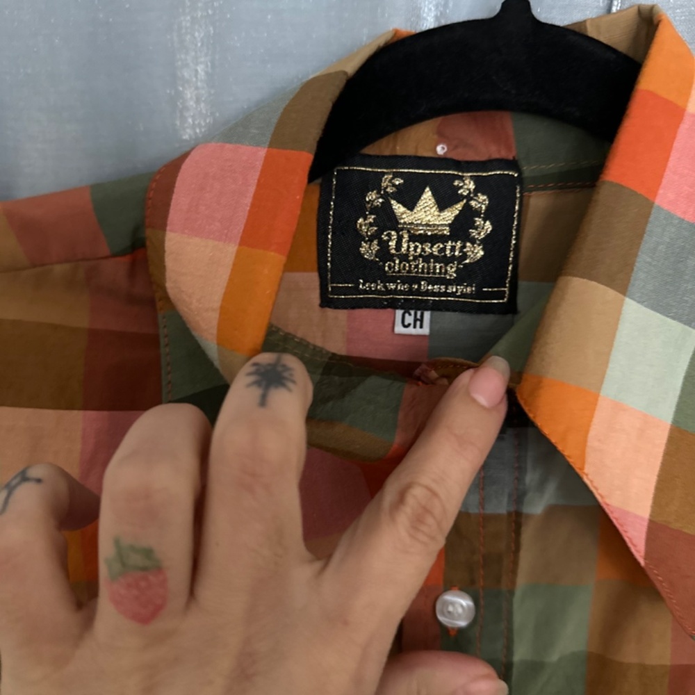 beagle collar plaid button up - Picture 5 of 7